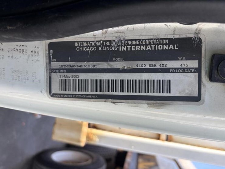 2004-international-flatbed-dump-image-25