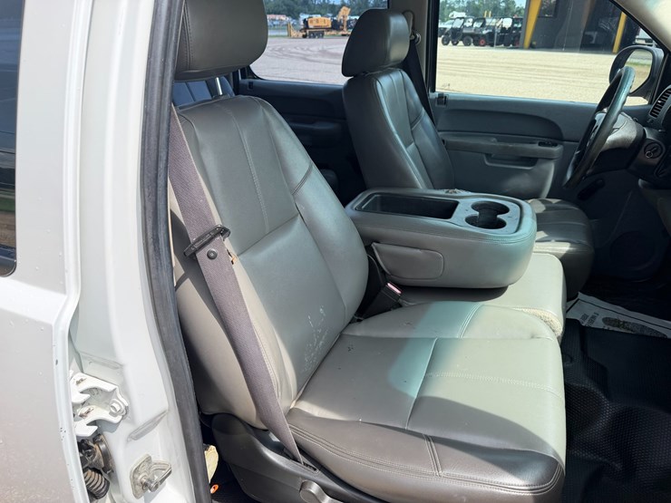 2017-chevrolet-silverado-1500-image-7