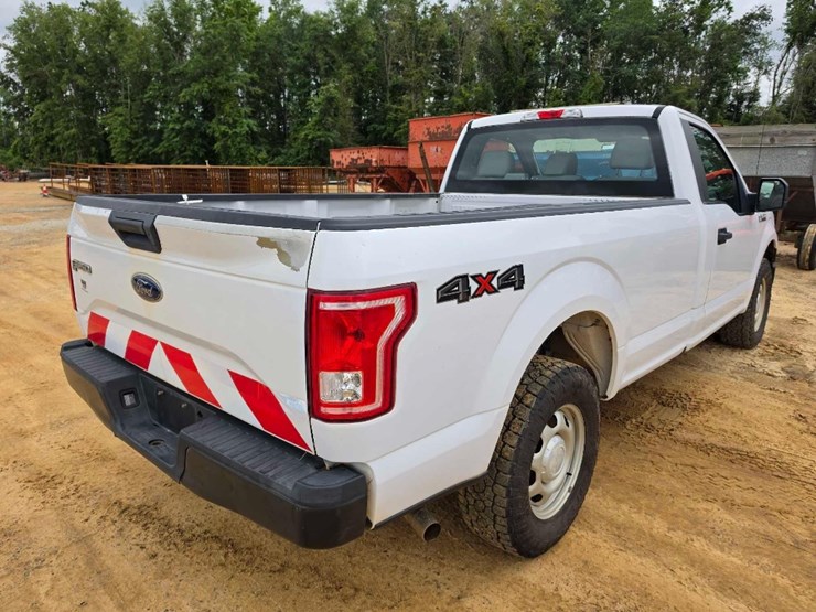 2017-ford-f150-image-3