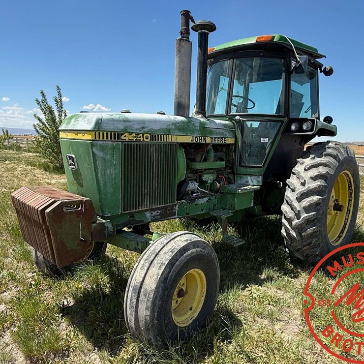 JOHN DEERE 4440