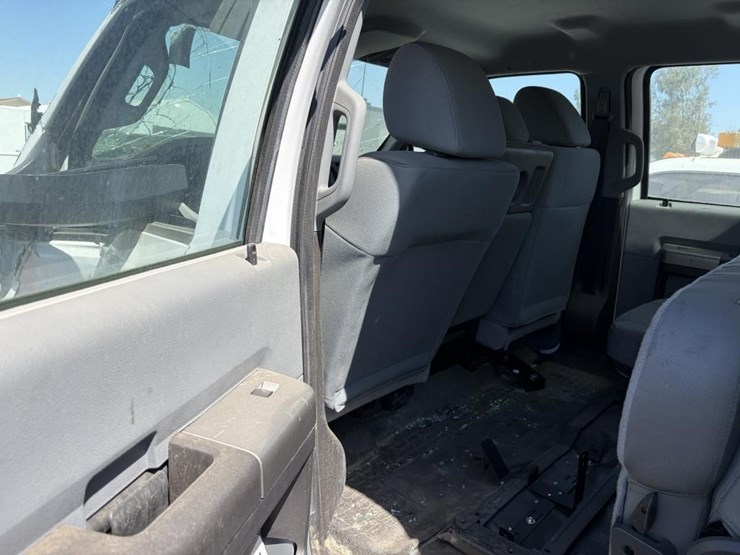 2023-ford-f650-image-14