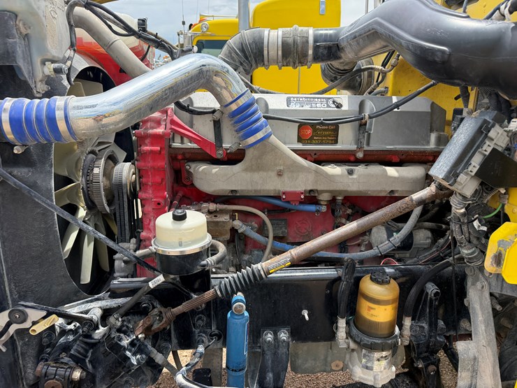 2014-peterbilt-389-image-9