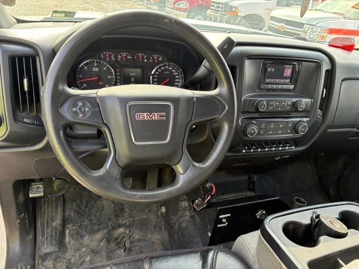 2015-gmc-3500hd-image-14