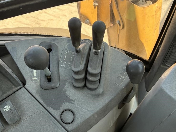 2008-caterpillar-430e-image-30