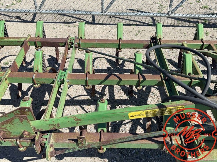 john-deere-1100-image-12