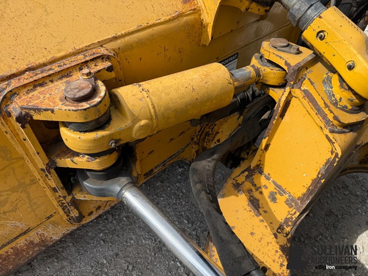 2017-deere-450j-lgp-image-15