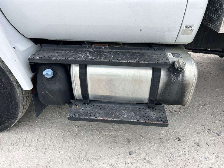 2019-ford-f750-image-44
