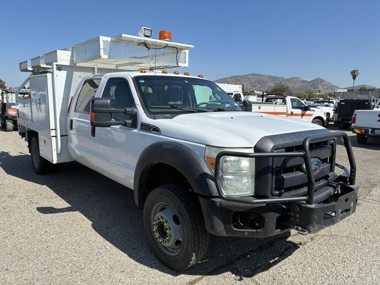 2012-ford-f550-image-2