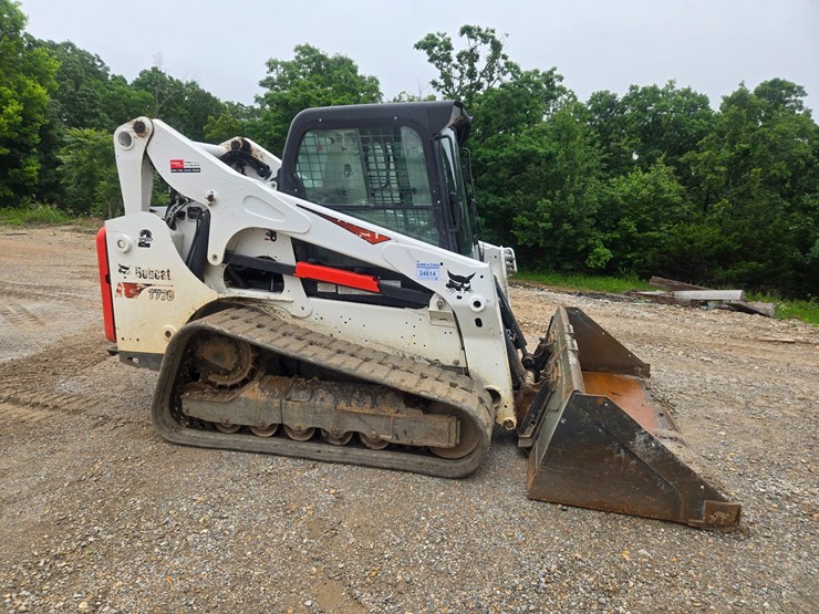 2023-bobcat-t770-image-14