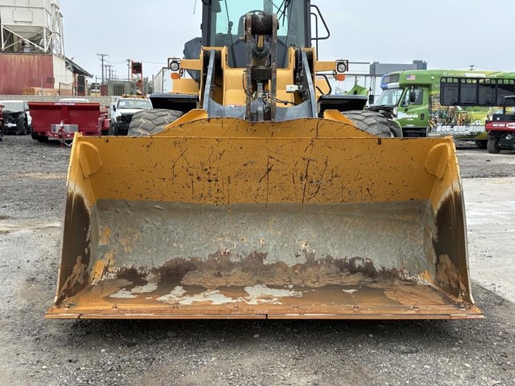 2019-deere-624l-image-7