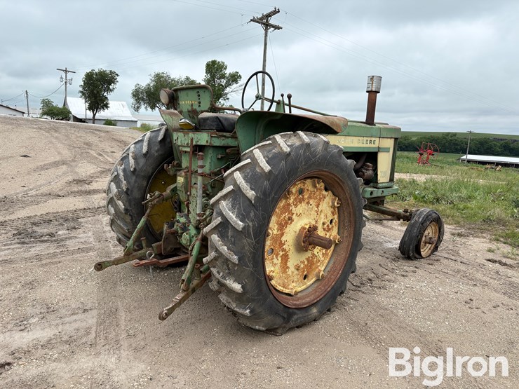 john-deere-720-image-5