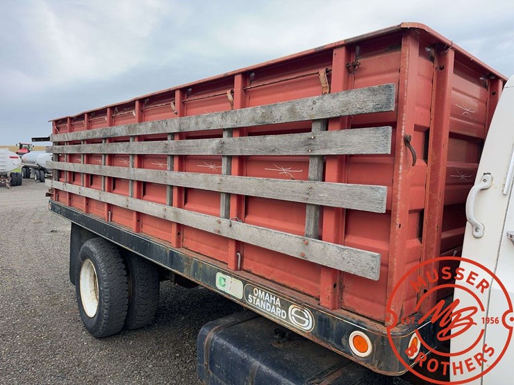 1982-gmc-7000-image-15