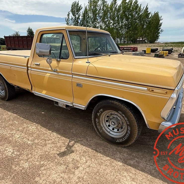1974 FORD F250