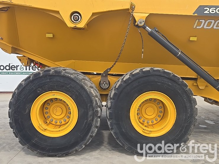 2023-deere-260e-image-14