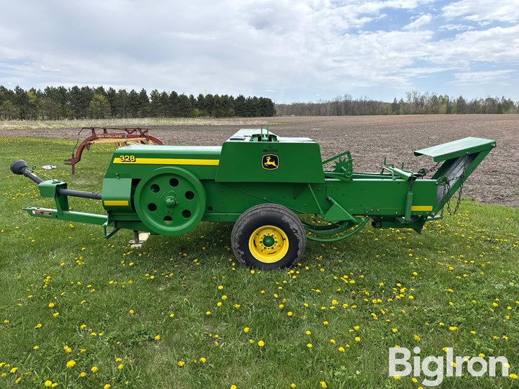 2005-john-deere-328t-small-square-baler-image-8