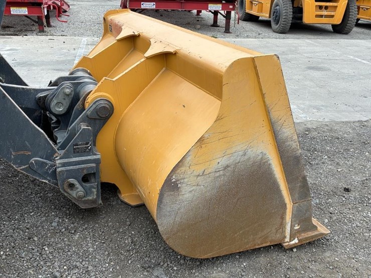 2020-deere-624l-image-9