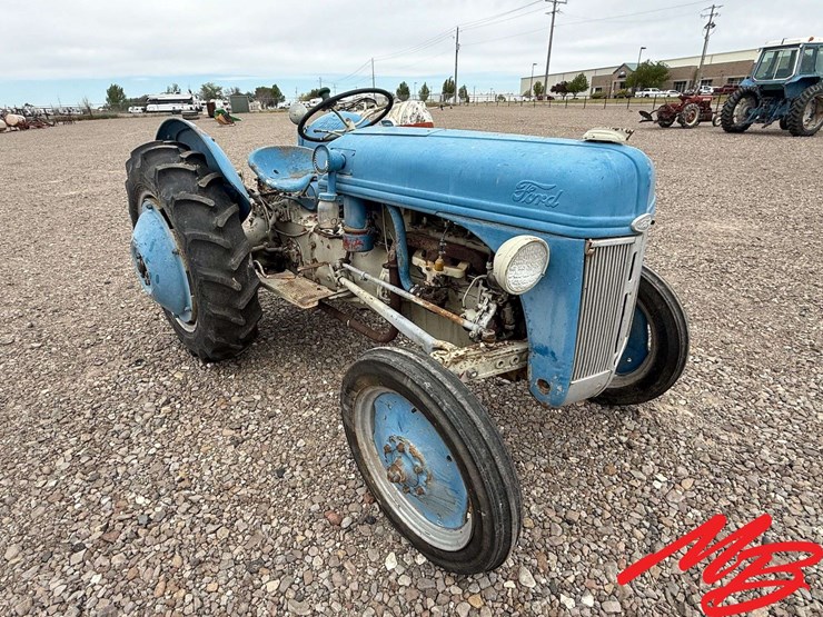 ford-8n-image-2