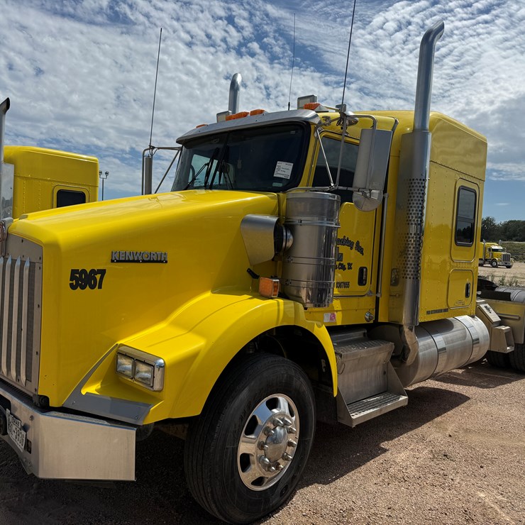 2016 KENWORTH T800