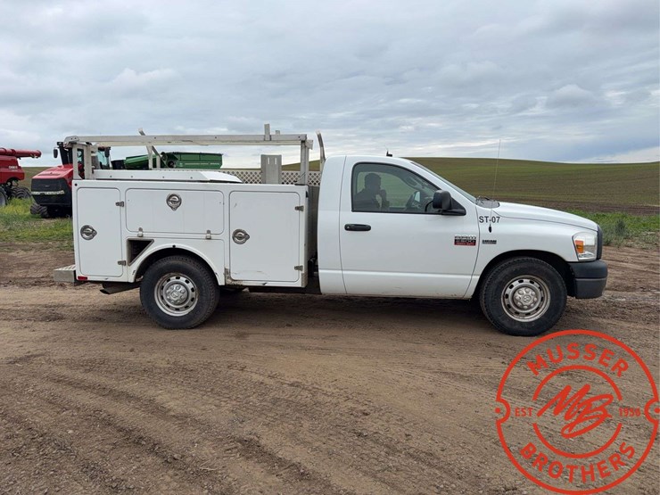 2008-dodge-ram-2500-image-2