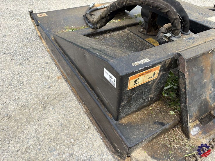 cat-br172-72"-brush-cutter-attachment-image-13