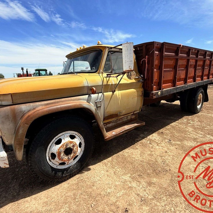 1964 CHEVROLET C60