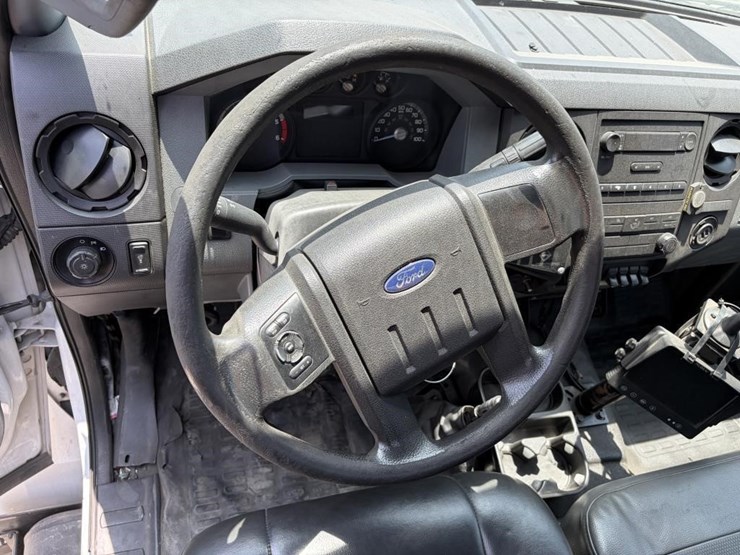 2016-ford-f650-image-18