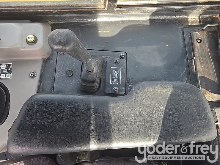 2023-komatsu-d71pxi-24-image-46