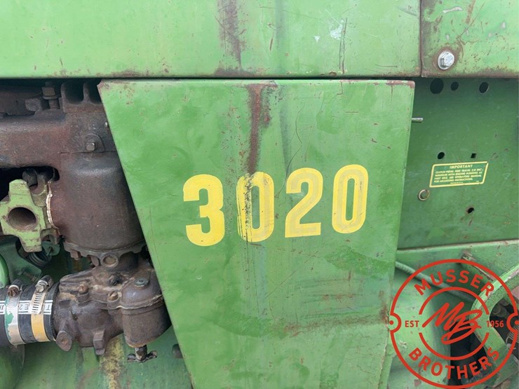 john-deere-3020-image-13