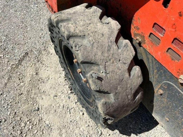 2018-kubota-ssv65-image-55