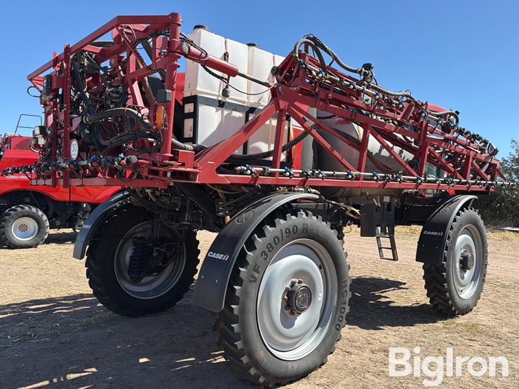 2017-case-ih-patriot-4440-image-5