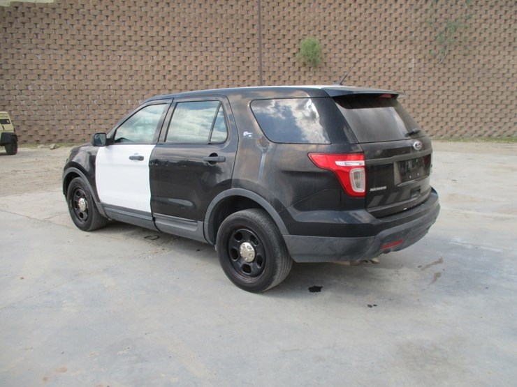 2014-ford-explorer-image-4