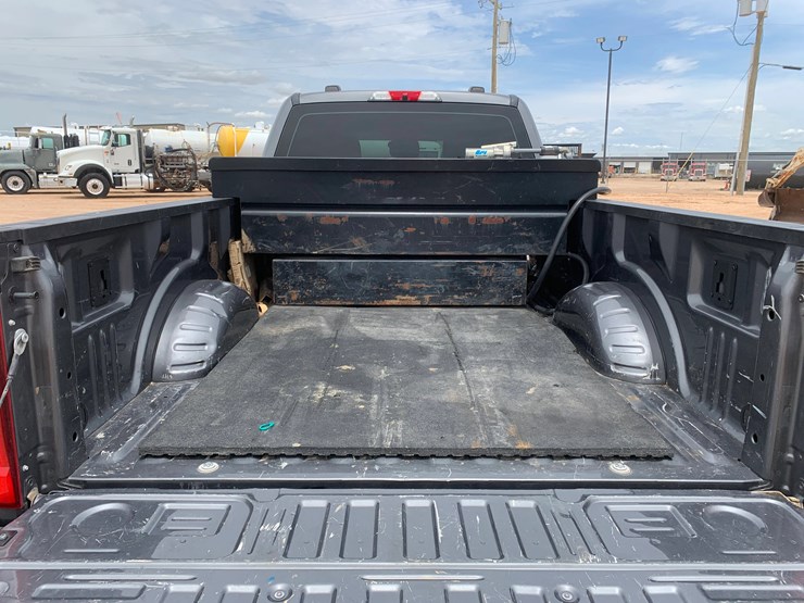 2023-ford-f250-image-4