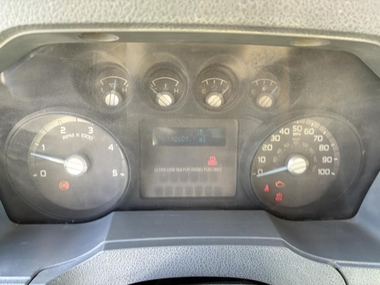 2015-ford-f750-image-18