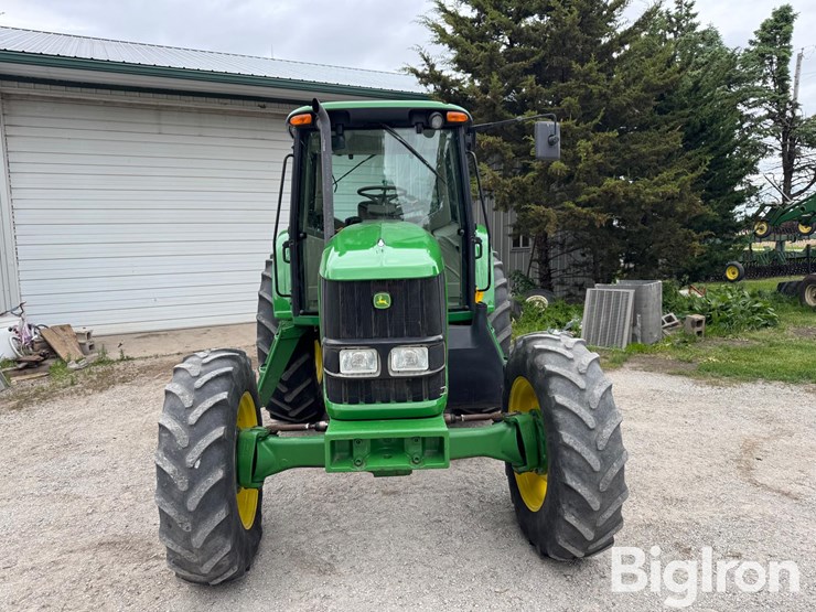 john-deere-7230-image-2