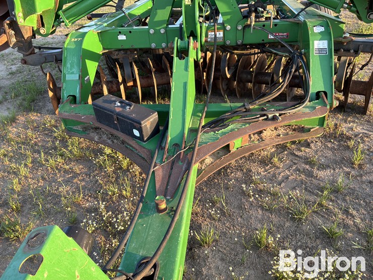 2014-john-deere-2620-image-11