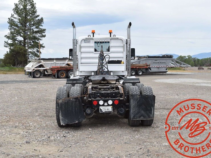2016-kenworth-t880-image-7