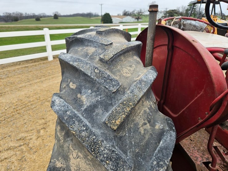 massey-ferguson-44-image-32