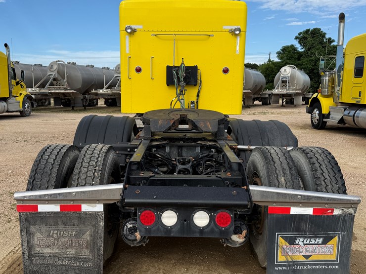 2014-kenworth-t800-image-6