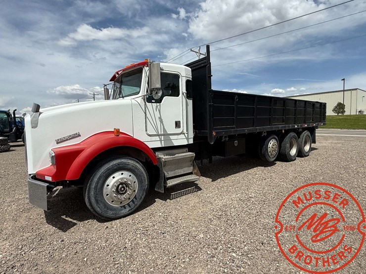 1995-kenworth-t800-image-2