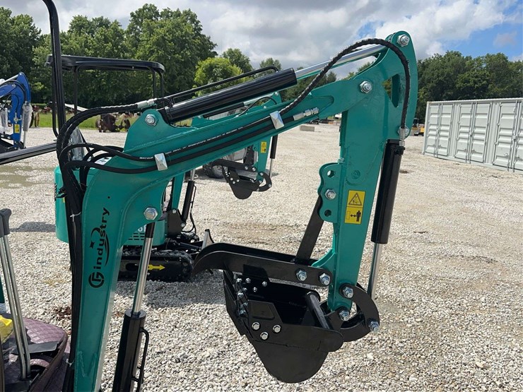 cfg-industrial-h16r-mini-excavator-image-11