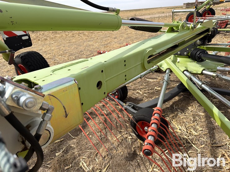 2015-claas-liner-2900-image-18