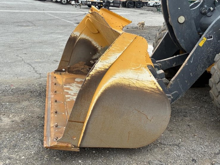 2019-deere-624l-image-5