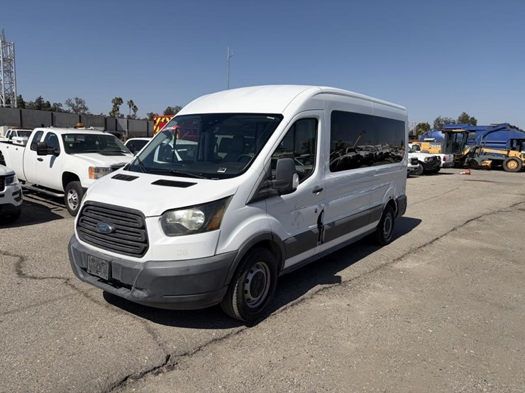 2017-ford-transit-image-1