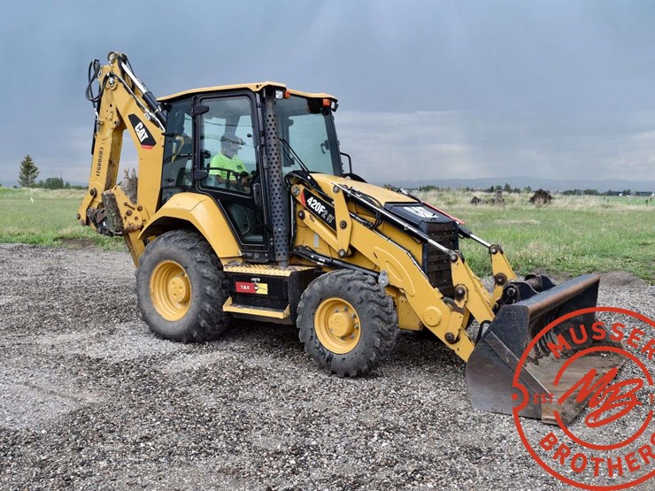 2016-caterpillar-420f2-it-image-12