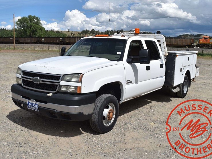 2006-chevrolet-3500-image-1