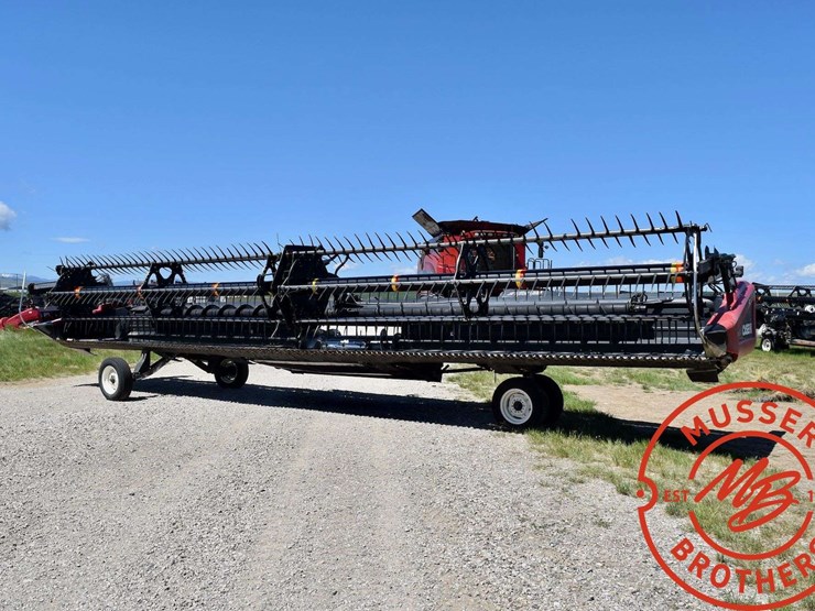 2009-case-ih-2152-image-3