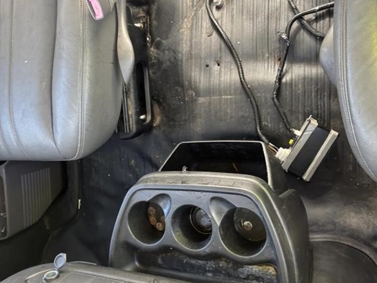2014-chevrolet-express-3500-image-18