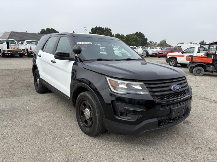 2019-ford-explorer-police-interceptor-image-2