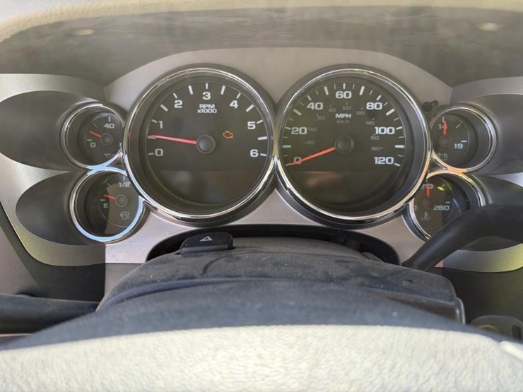 2008-chevrolet-2500hd-image-16