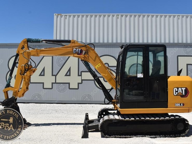 2021-caterpillar-305.5e2-image-2